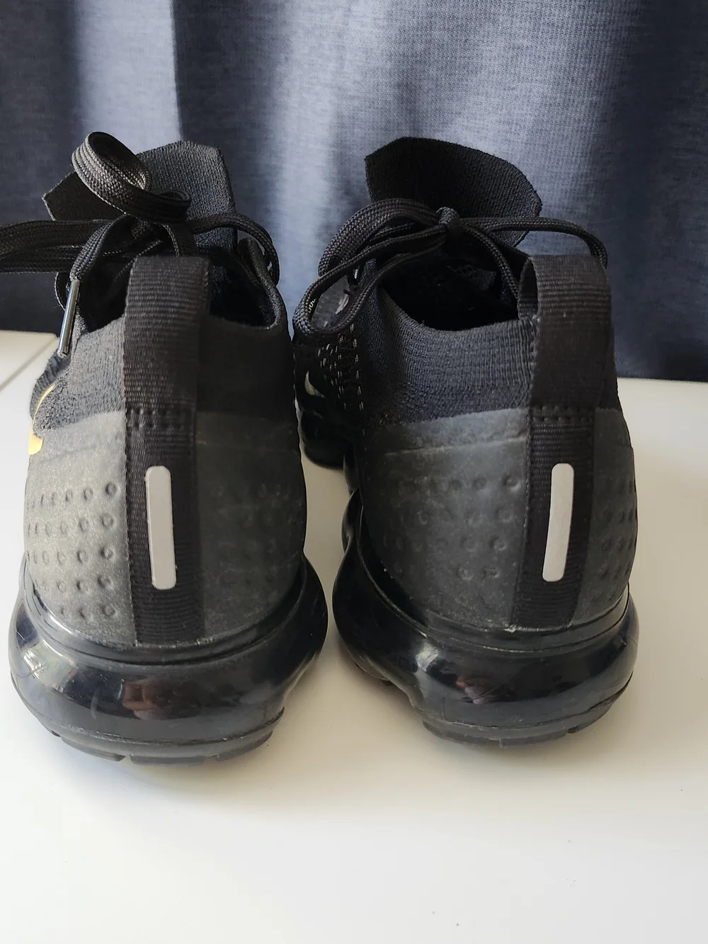 Women's Size 9/26 CM Nike Air VaporMax Flyknit 2 Black Metallic Gold 942843-012